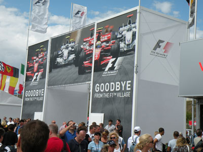 Formel 1 Turm Bridgestone 2008